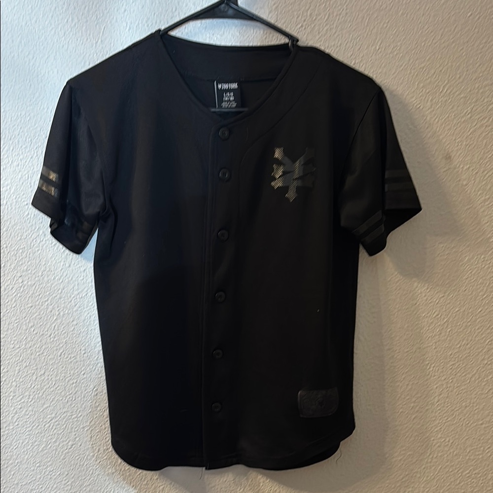 Zoo York Black Button-Up Jersey size large (14/16)